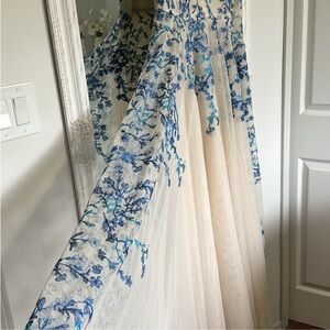 Nicole Miller Blue and Cream Maxi Dress